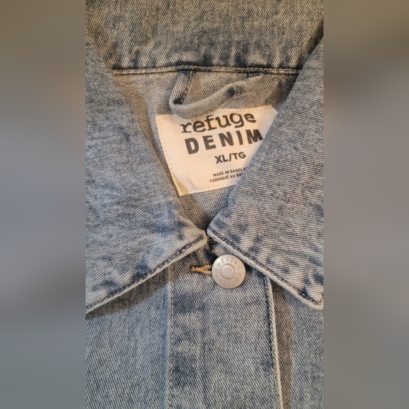 Refuge Denim Jacket - Picture 3 of 4